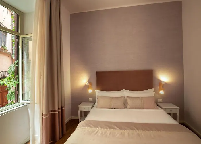 Pensión Juno Pantheon 3*