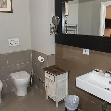 ゲストハウス Juno Pantheon ローマ