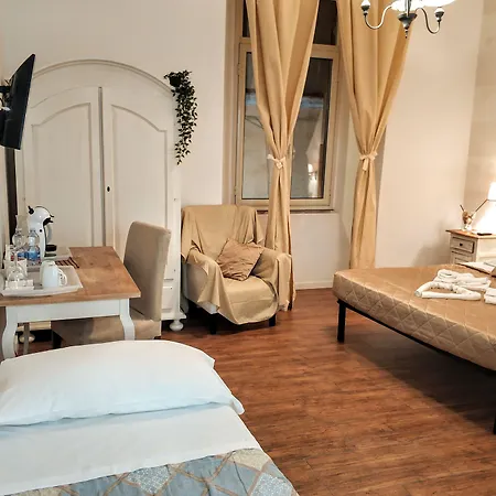 ゲストハウス Juno Pantheon 3*